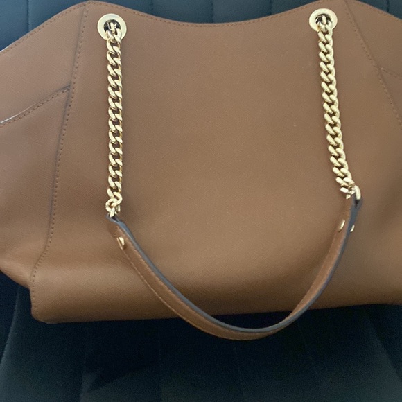 Michael Kors purse brown with gold hardware - Picture 2 of 7